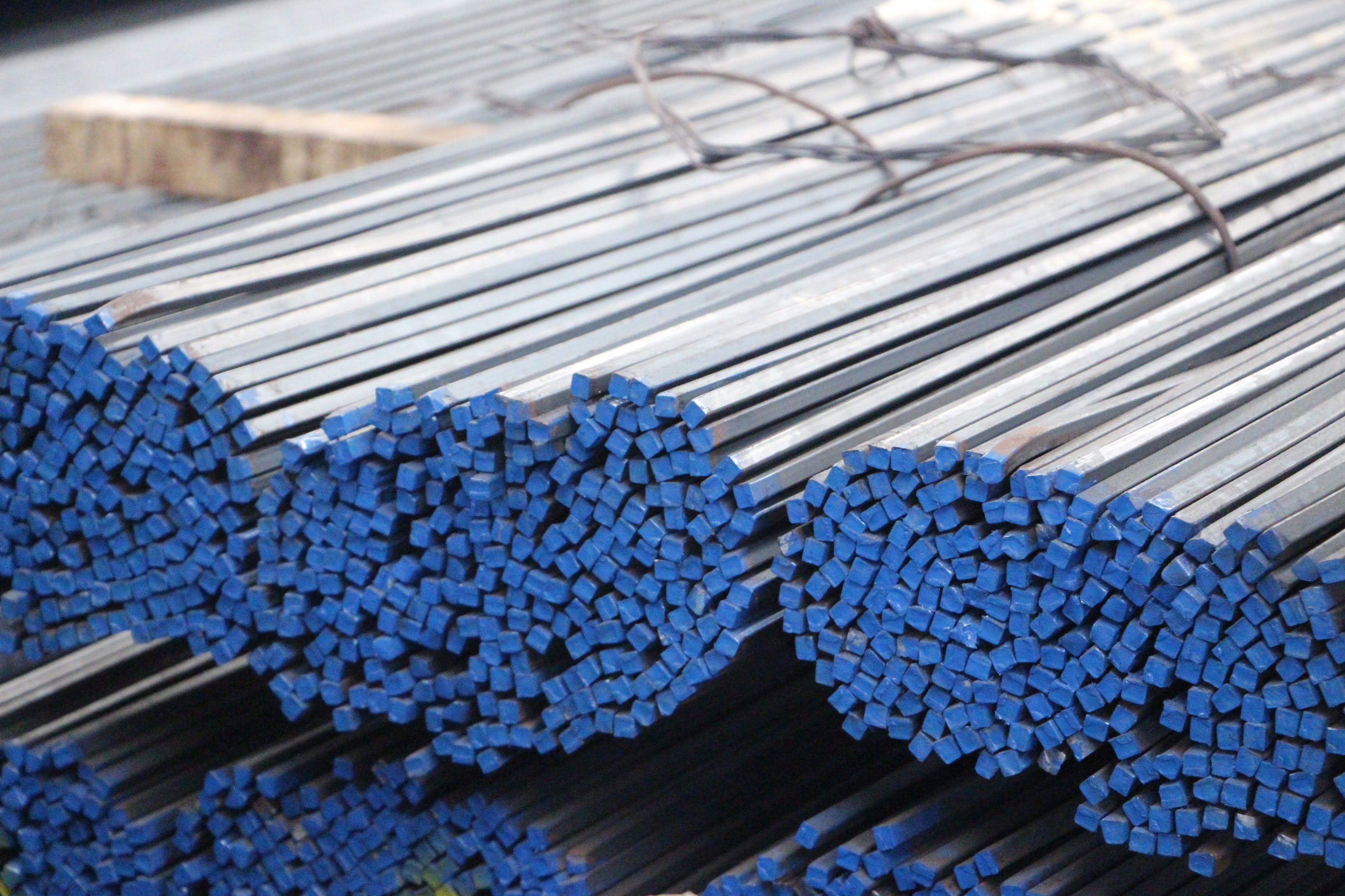 เหล็กสี่เหลี่ยมตัน,เหล็กเหลี่ยมตัน,เหล็กเพลาเหลี่ยม,ถูก