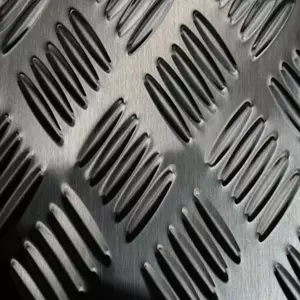 แผ่นสแตนเลสกันลื่น ลายตีนเป็ด