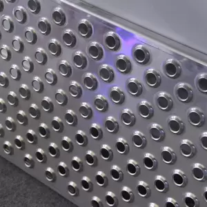 แผ่นสแตนเลสเจาะรู 1.5 มม.