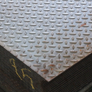 เหล็กแผ่นลาย