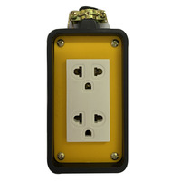 บล็อคยาง 2x4 พร้อมปลั๊กกราวด์คู่ 2ช่อง ELECKTA V-093 เหลือง