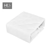 ผ้ารองกันเปื้อน Q HLS WHITE