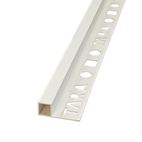 คิ้ว PVC สีขาว เหลี่ยม 9.5MM 2M TARA