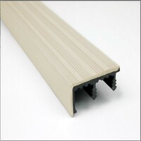 Stair Nose Plus Microban 2M Cream Crocodile